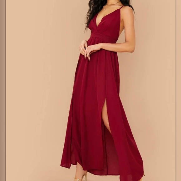 Red Crisscross Back Split Thigh Maxi Dress - Picture 3 of 9